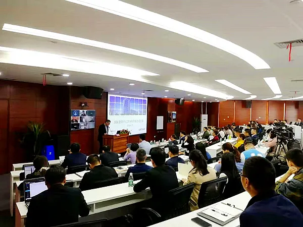 A condução bem-sucedida do Resumo de Fim de Ano de 2019 do Kstar International Market Center