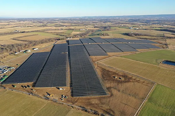 Celebrando a década de ouro, Polônia deve atingir 12 GW de capacidade fotovoltaica em 2022