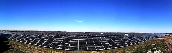 Projeto fotovoltaico em escala europeia: a KSTAR forneceu Inversores para a Central Elétrica Central Pokrovska de 240 MW na Ucrânia