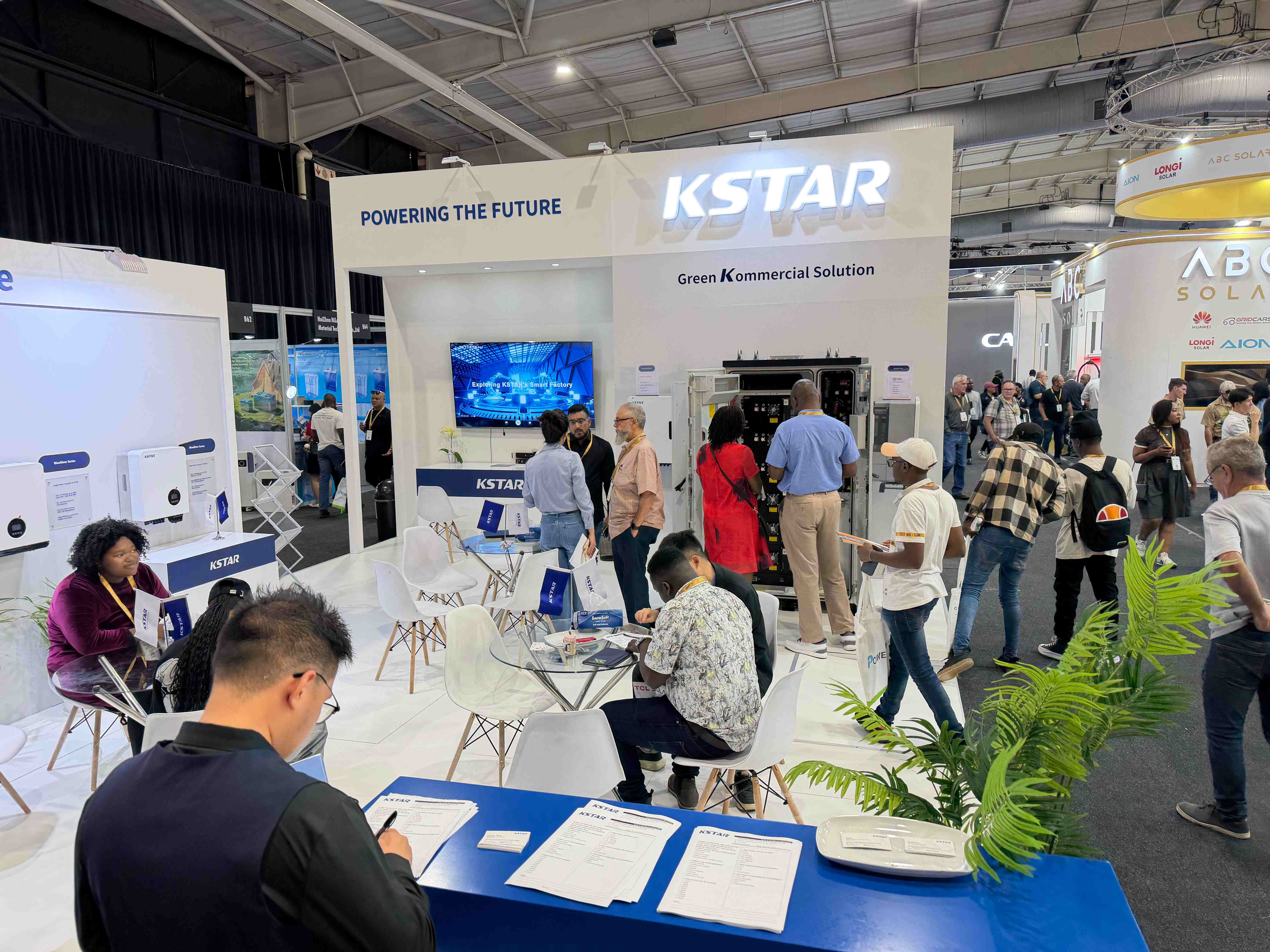 Soluções solares e de armazenamento de energia da KSTAR na Solar & Storage Live Africa 2026